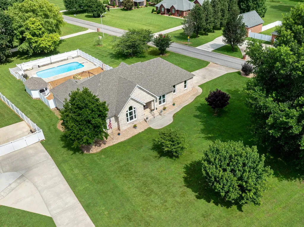 215 Franklin Heights Drive Winchester TN 37398
