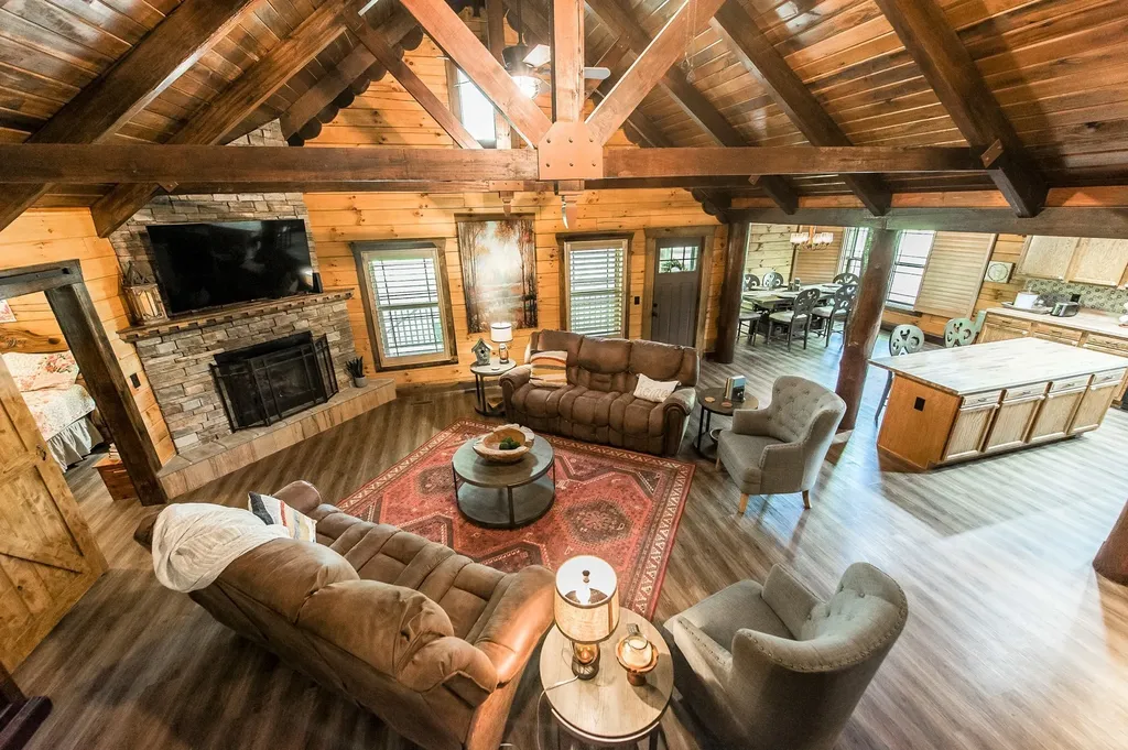 111 Guill Lane Cottontown TN 37048