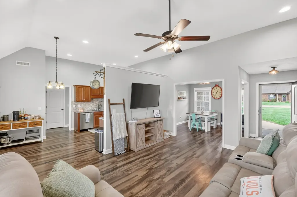 7930 Peridot Circle Murfreesboro TN 37127