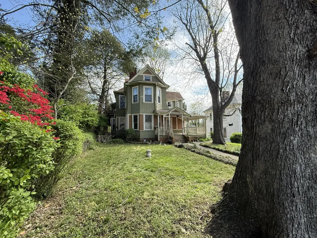 416 W Rockwood Street Rockwood TN 37854