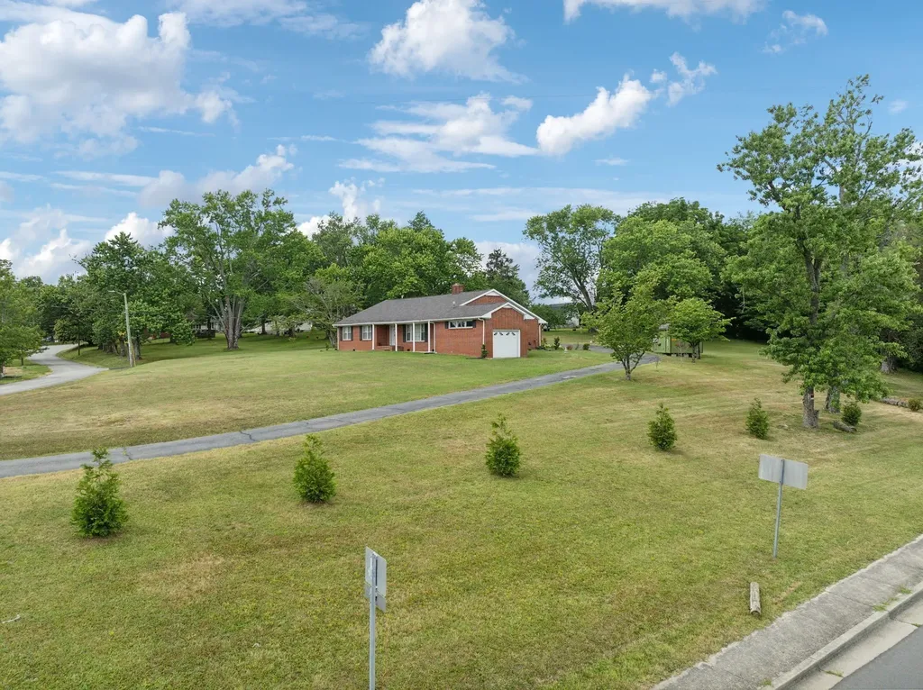 114 Calhoun Street Smithville TN 37166