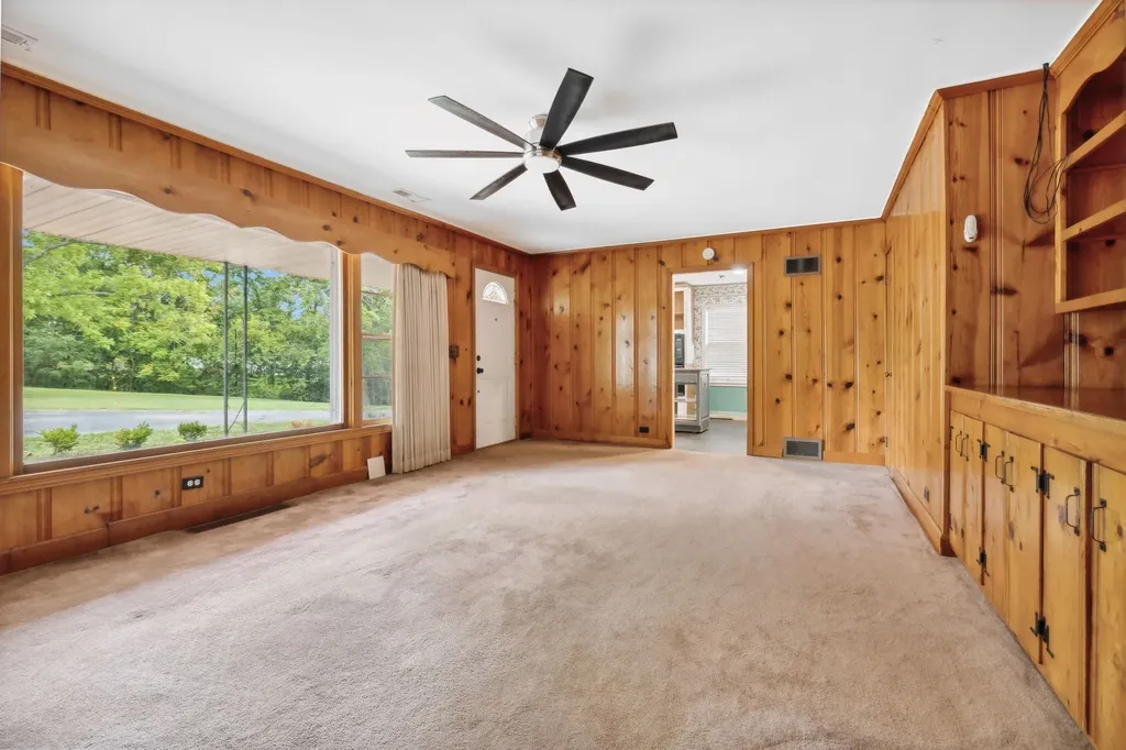 114 Calhoun Street Smithville TN 37166