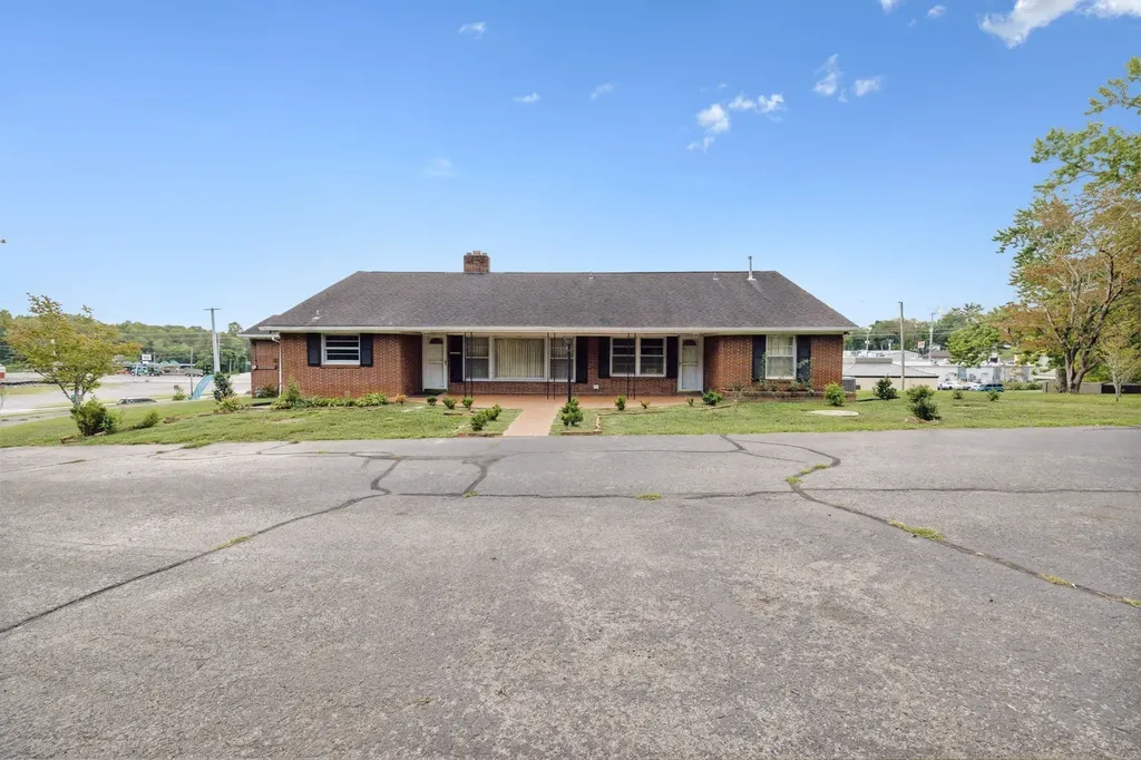 114 Calhoun Street Smithville TN 37166