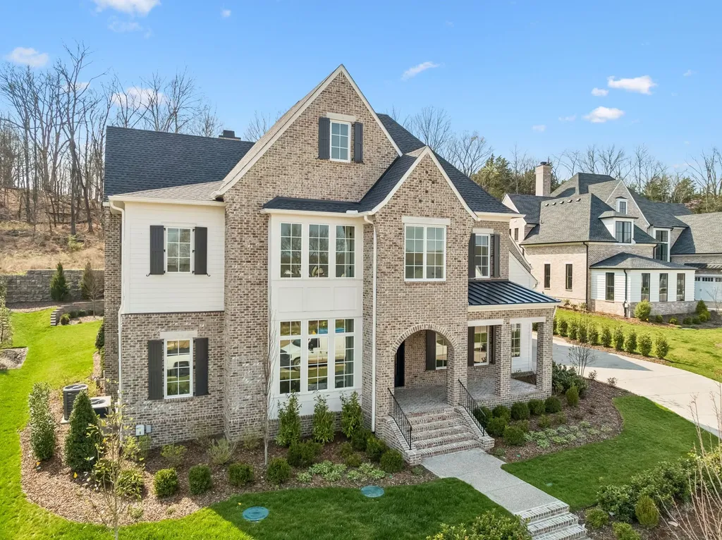 9289 Double Run Court College Grove TN 37046