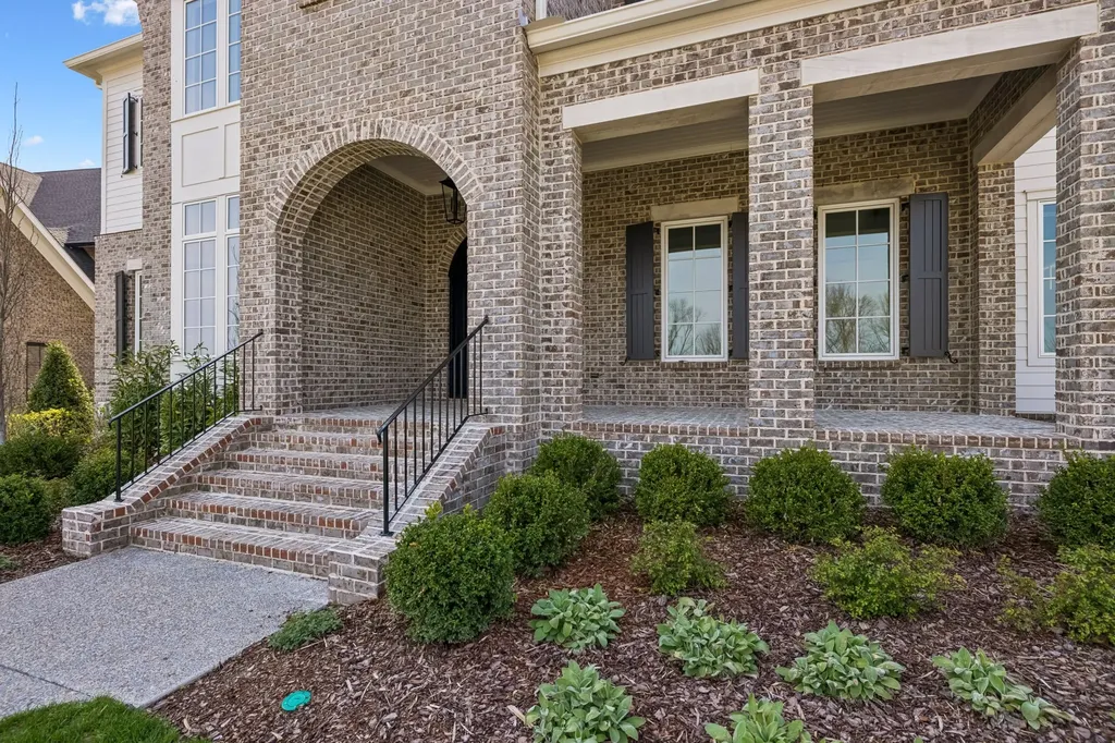 9289 Double Run Court College Grove TN 37046