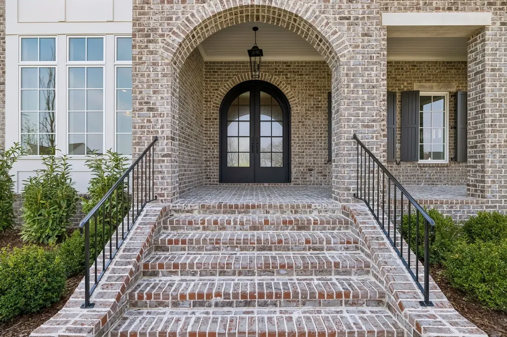 9289 Double Run Court College Grove TN 37046