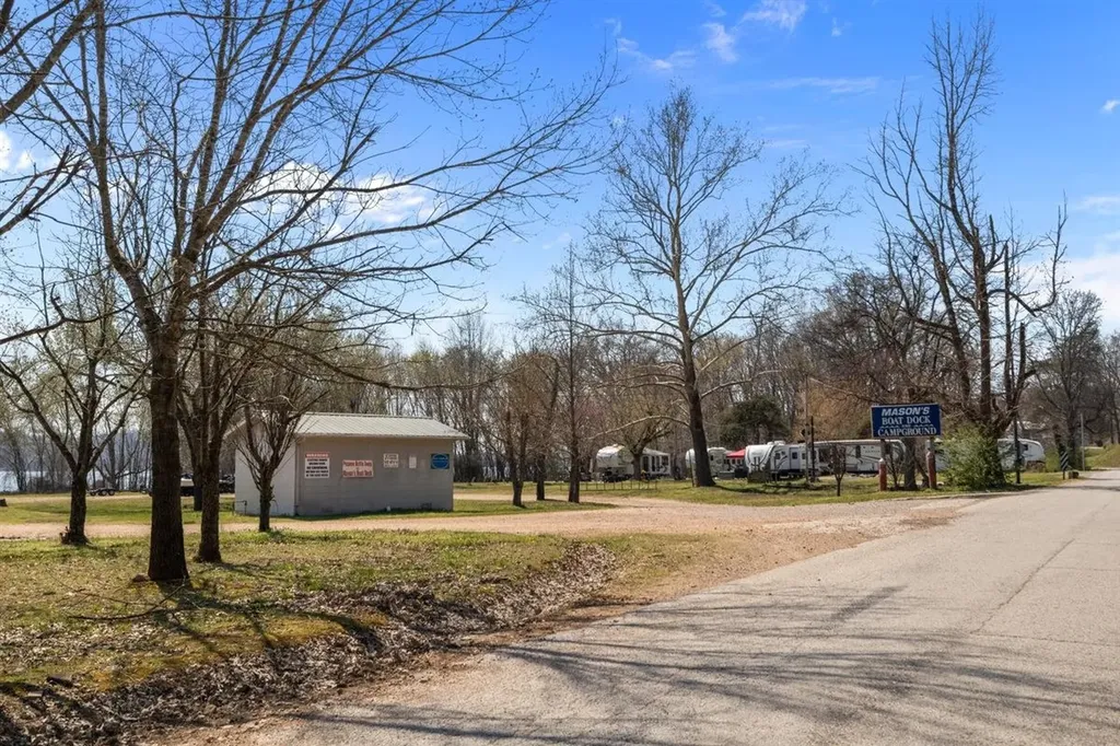 510 Big Richland Drive Waverly TN 37185