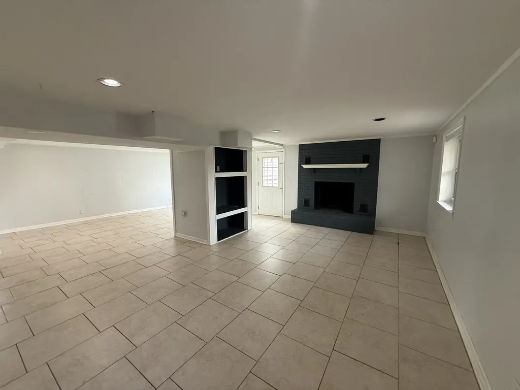 1004 Red Oak Drive Greenbrier TN 37073