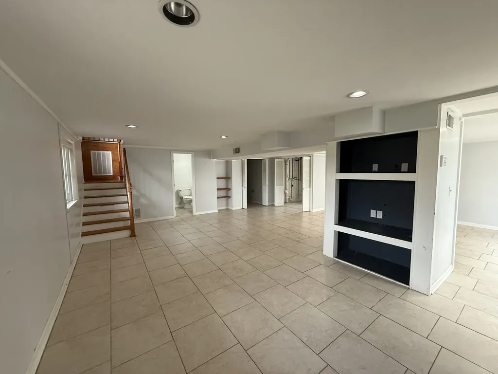 1004 Red Oak Drive Greenbrier TN 37073