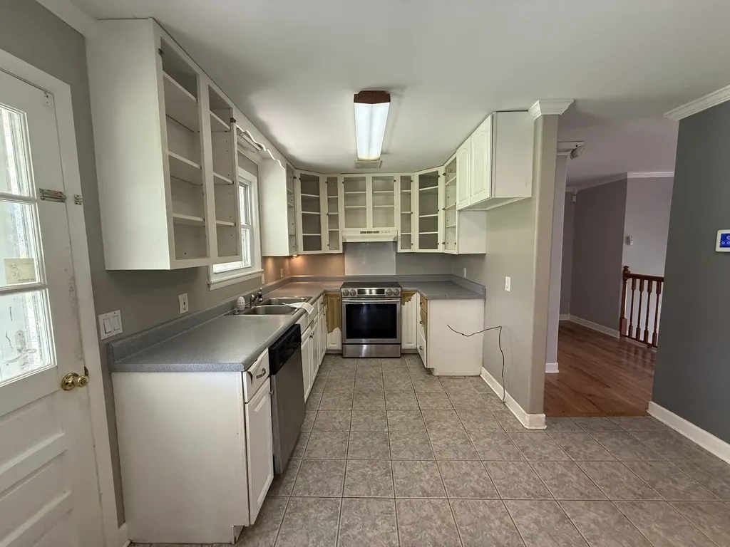 1004 Red Oak Drive Greenbrier TN 37073