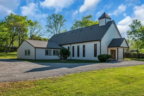 317 W Railroad Street Petersburg TN 37144