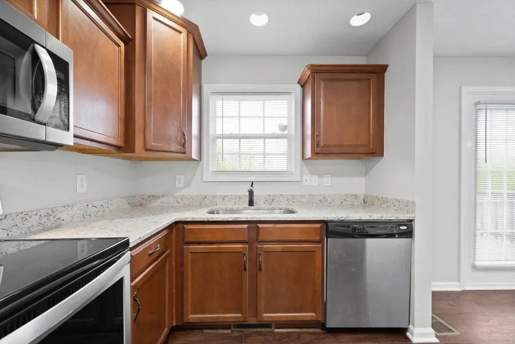 3418 Foxrun Lane Clarksville TN 37042