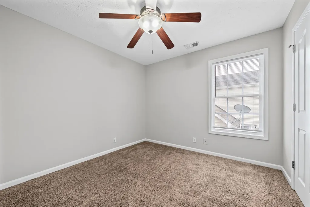 3418 Foxrun Lane Clarksville TN 37042