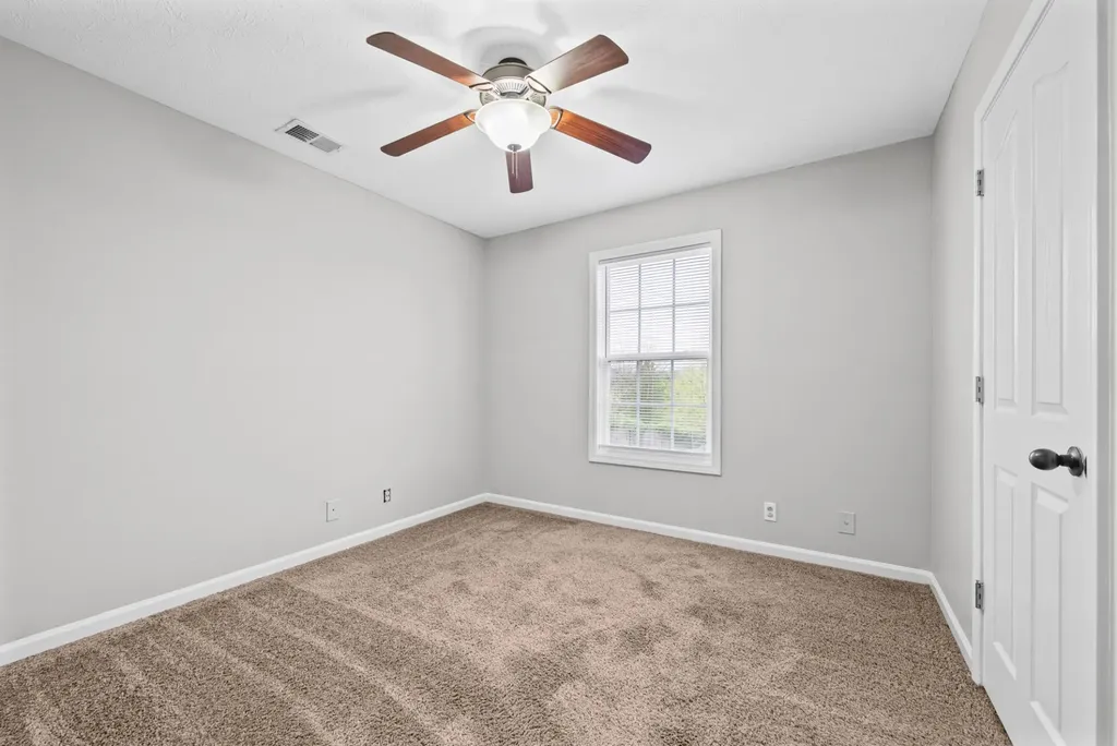 3418 Foxrun Lane Clarksville TN 37042