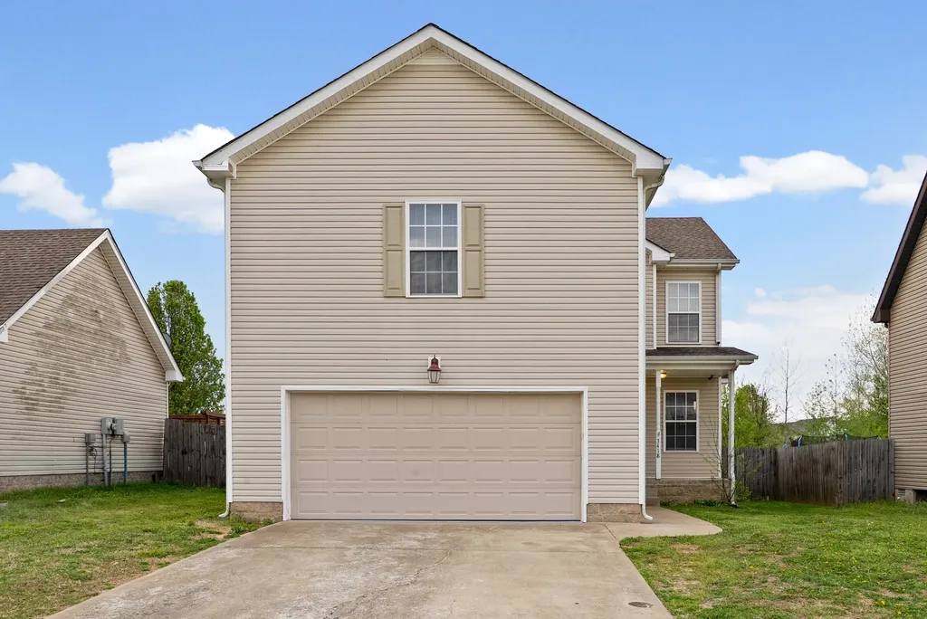 3418 Foxrun Lane Clarksville TN 37042