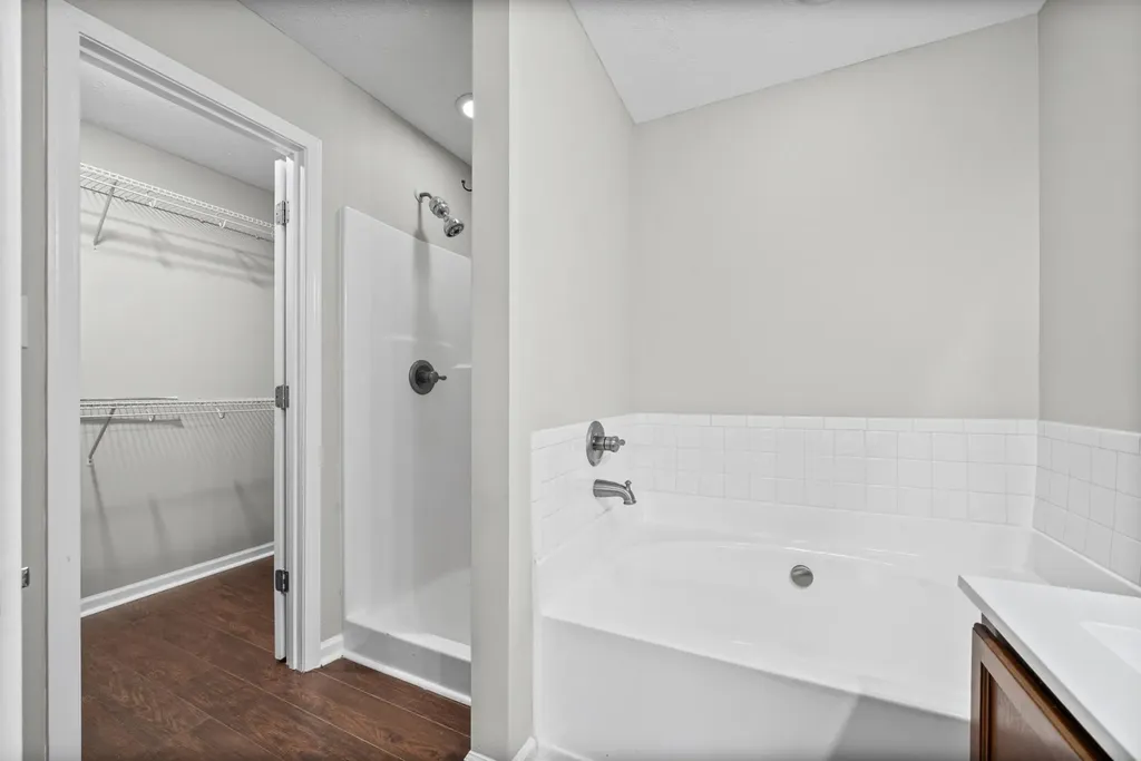3418 Foxrun Lane Clarksville TN 37042