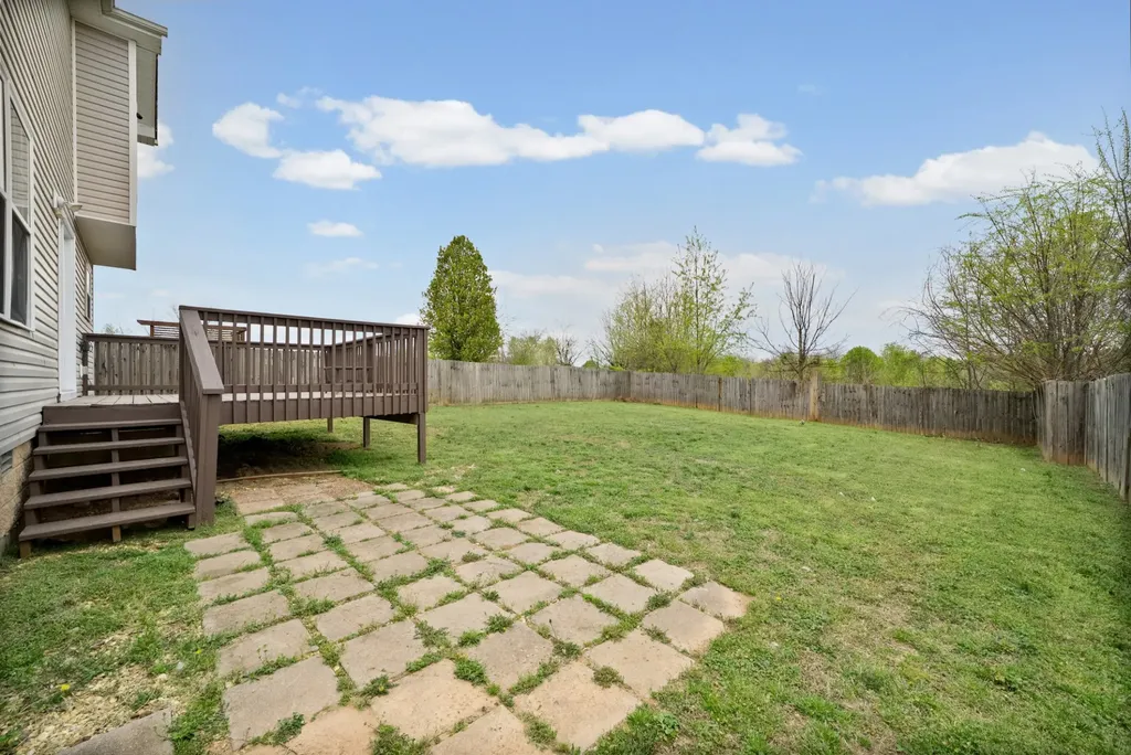 3418 Foxrun Lane Clarksville TN 37042