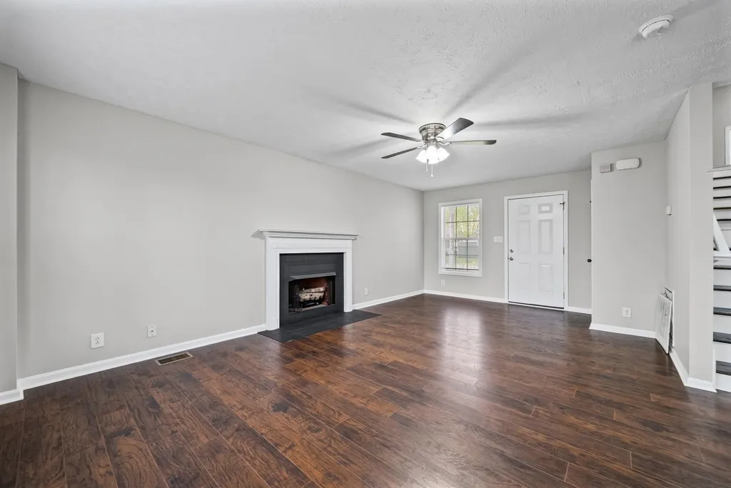 3418 Foxrun Lane Clarksville TN 37042