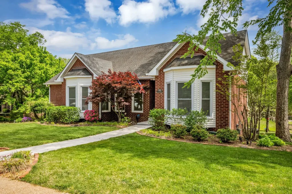 6904 Collinswood Dr, E Nashville TN 37221