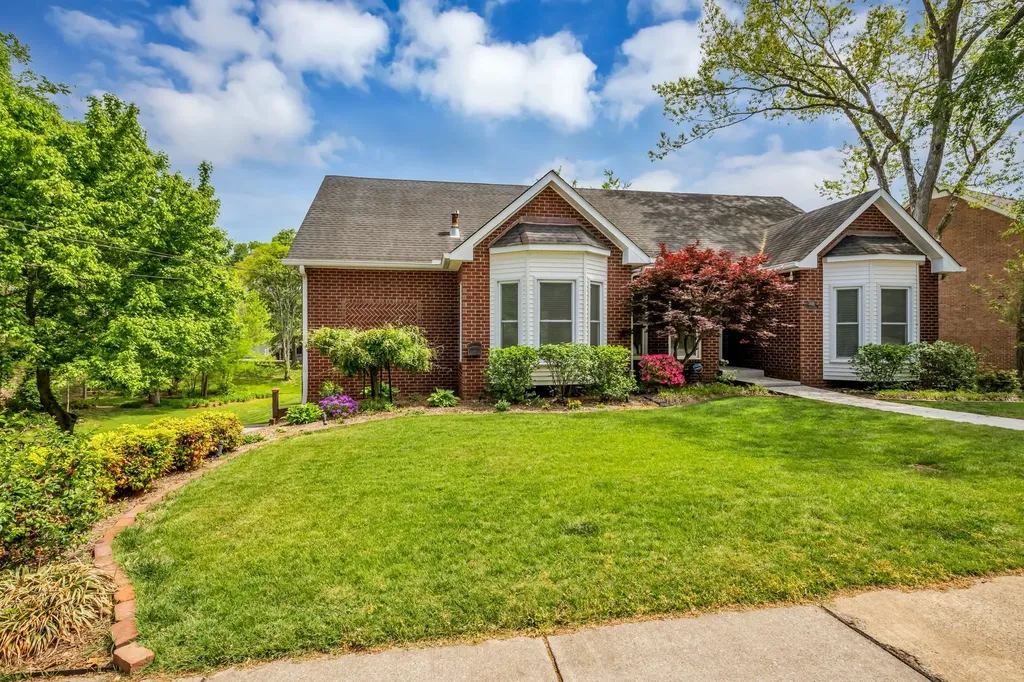 6904 Collinswood Dr, E Nashville TN 37221