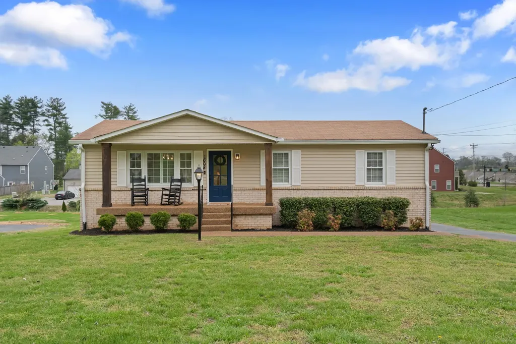 1608 Allison Avenue Columbia TN 38401