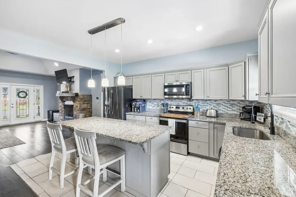 702 Forrest Drive Tullahoma TN 37388