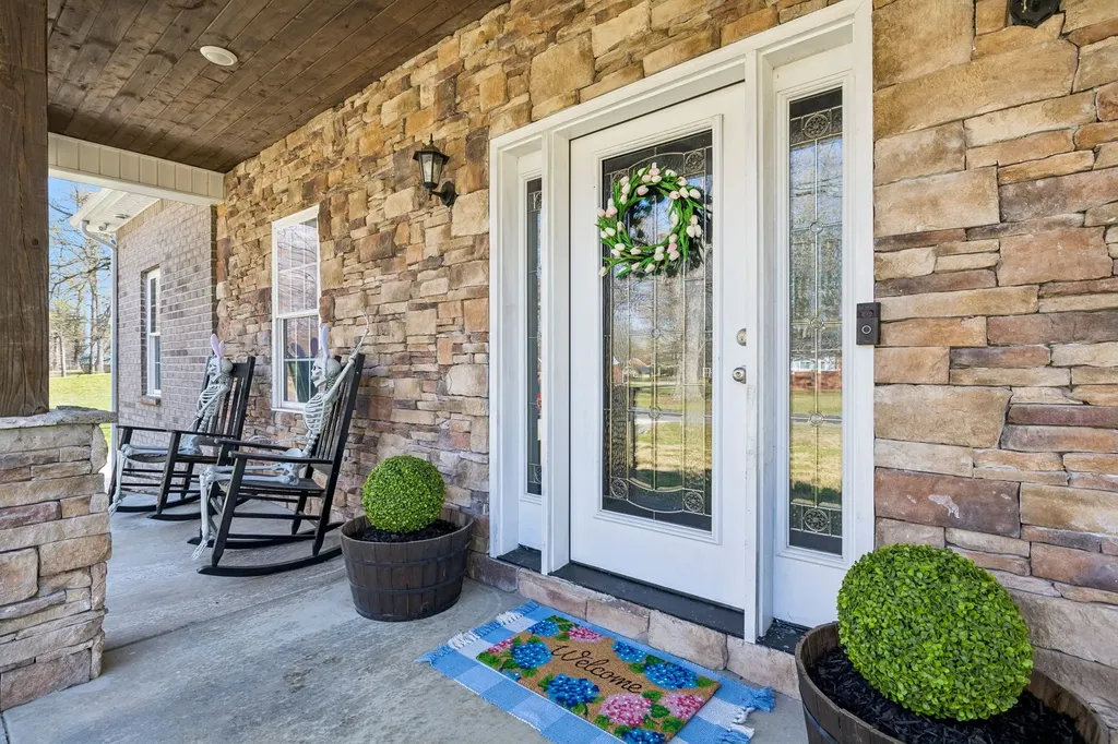 702 Forrest Drive Tullahoma TN 37388