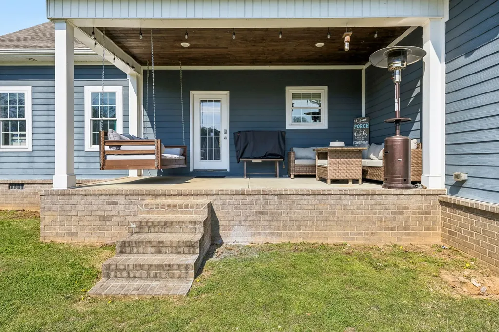 702 Forrest Drive Tullahoma TN 37388