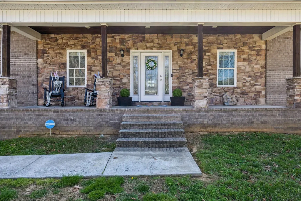 702 Forrest Drive Tullahoma TN 37388