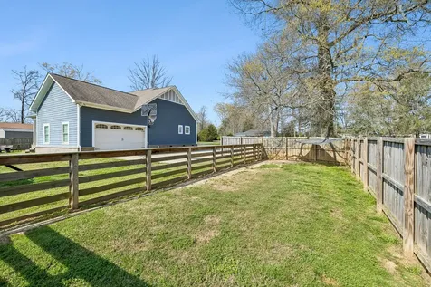 702 Forrest Drive Tullahoma TN 37388