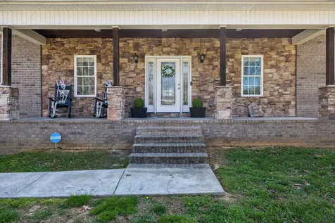 702 Forrest Drive Tullahoma TN 37388