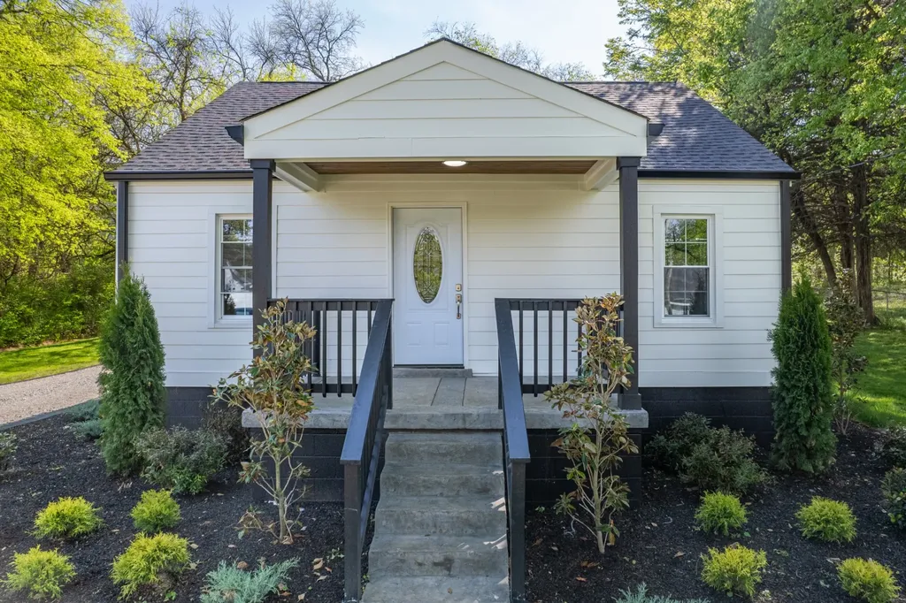 623 Belfast Street Lewisburg TN 37091