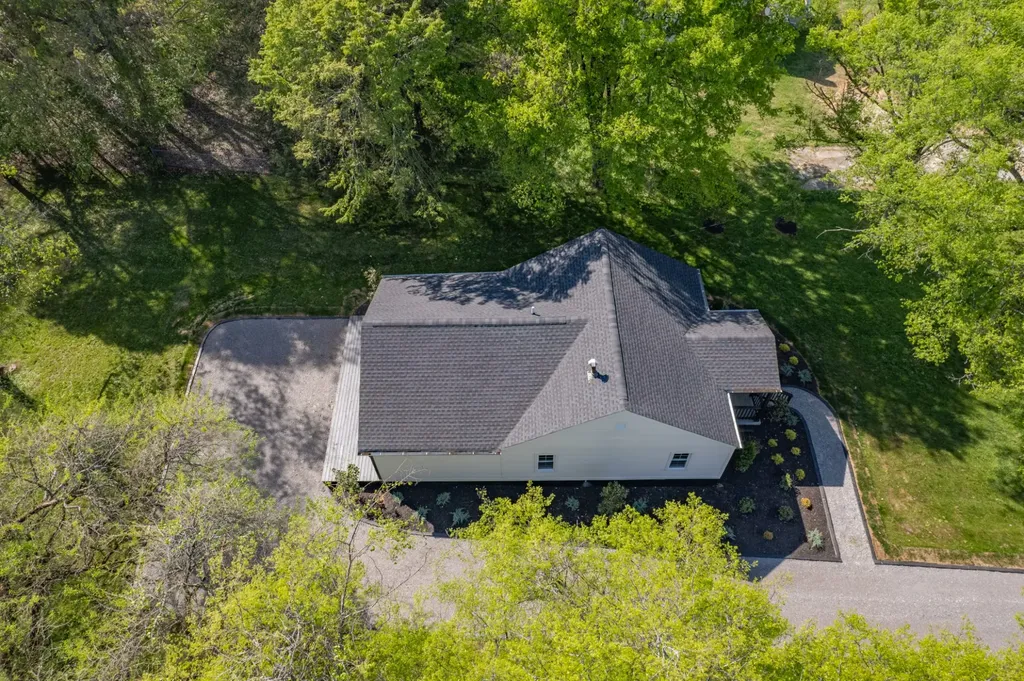 623 Belfast Street Lewisburg TN 37091