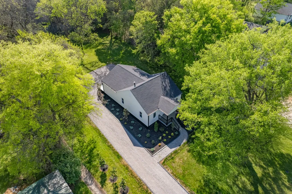 623 Belfast Street Lewisburg TN 37091