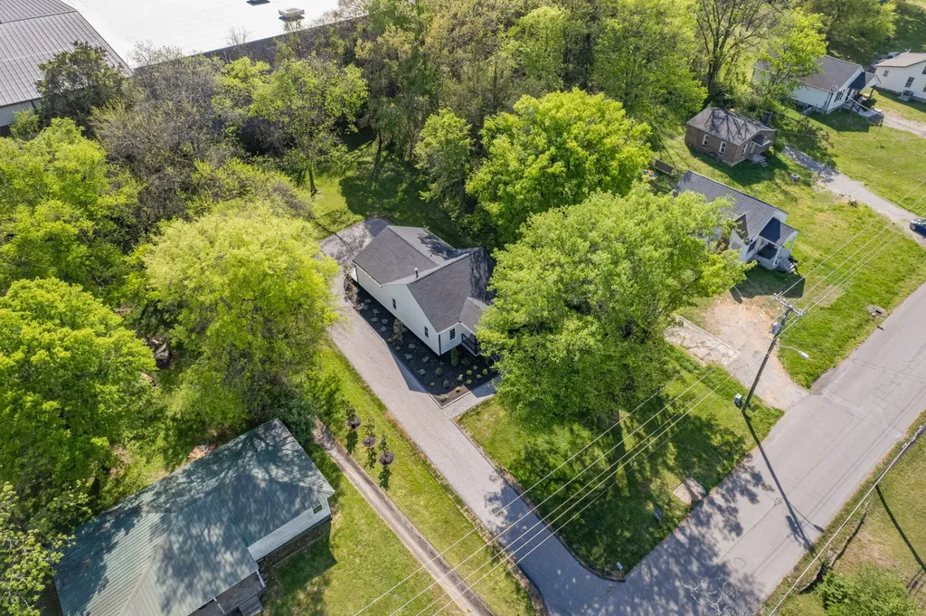 623 Belfast Street Lewisburg TN 37091