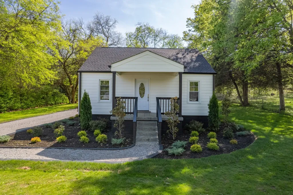 623 Belfast Street Lewisburg TN 37091