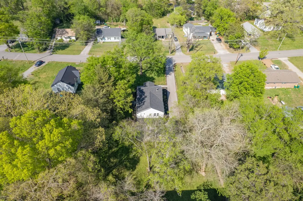 623 Belfast Street Lewisburg TN 37091