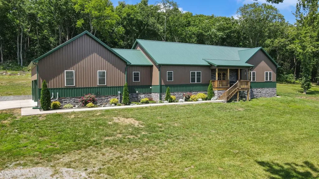 2095 Linwood Road Watertown TN 37184