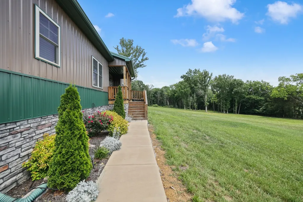 2095 Linwood Road Watertown TN 37184
