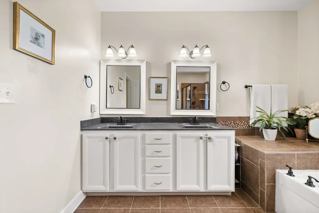 1154 Buggy Cove Clarksville TN 37043