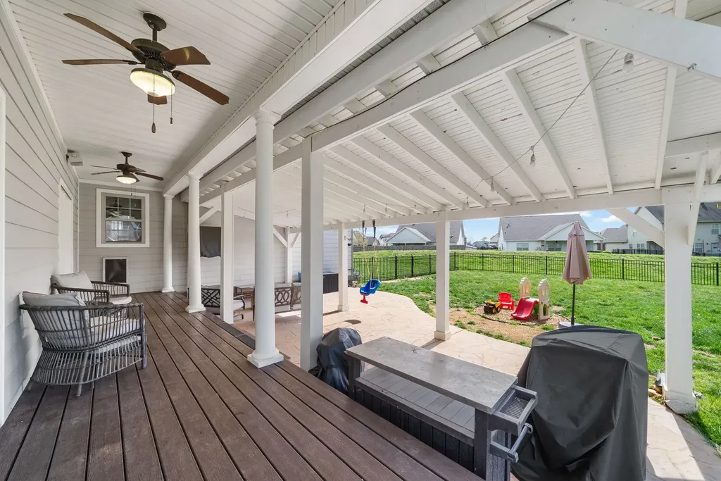1154 Buggy Cove Clarksville TN 37043