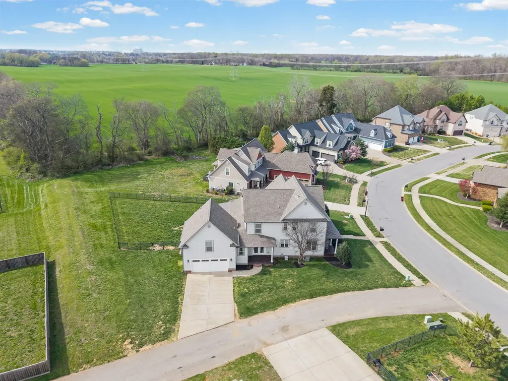 1154 Buggy Cove Clarksville TN 37043