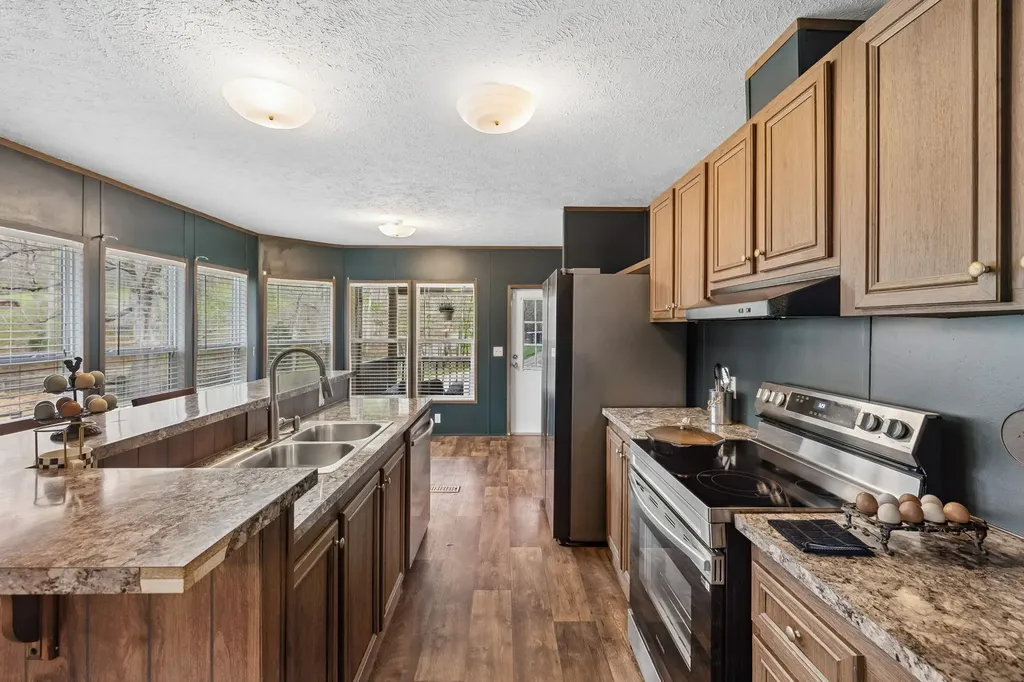805 Harris Road Dickson TN 37055