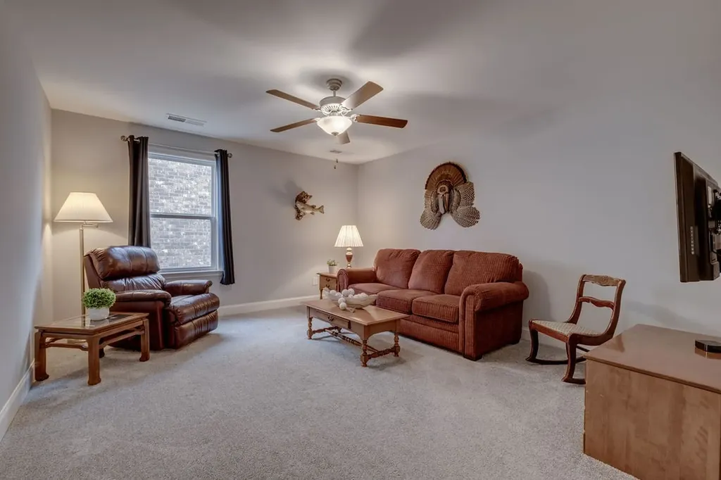 894 Meadowcrest Way Lebanon TN 37090