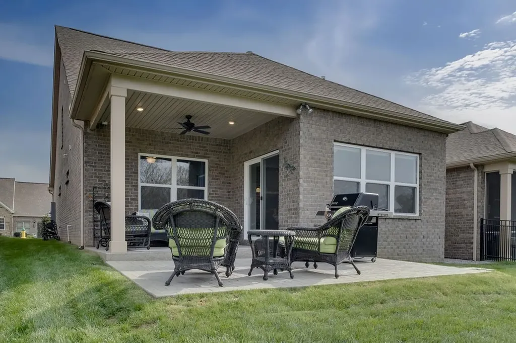 894 Meadowcrest Way Lebanon TN 37090