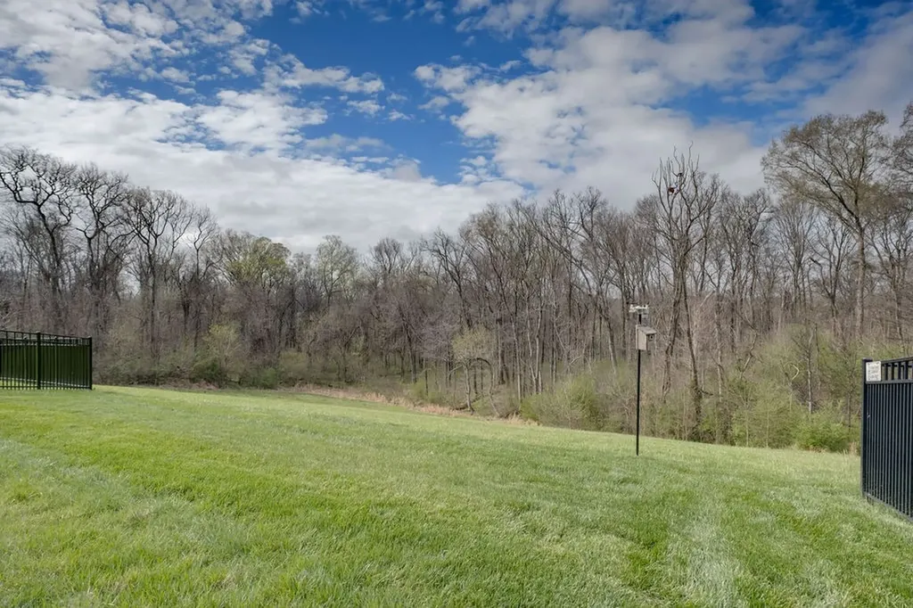 894 Meadowcrest Way Lebanon TN 37090