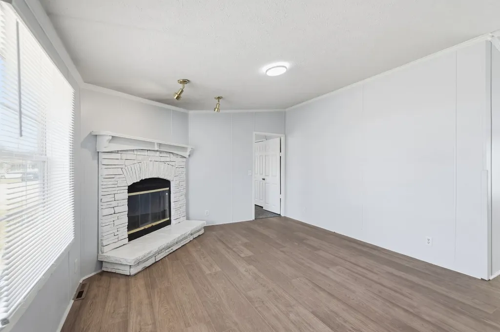 201 Oceanfront Cir, S Antioch TN 37013