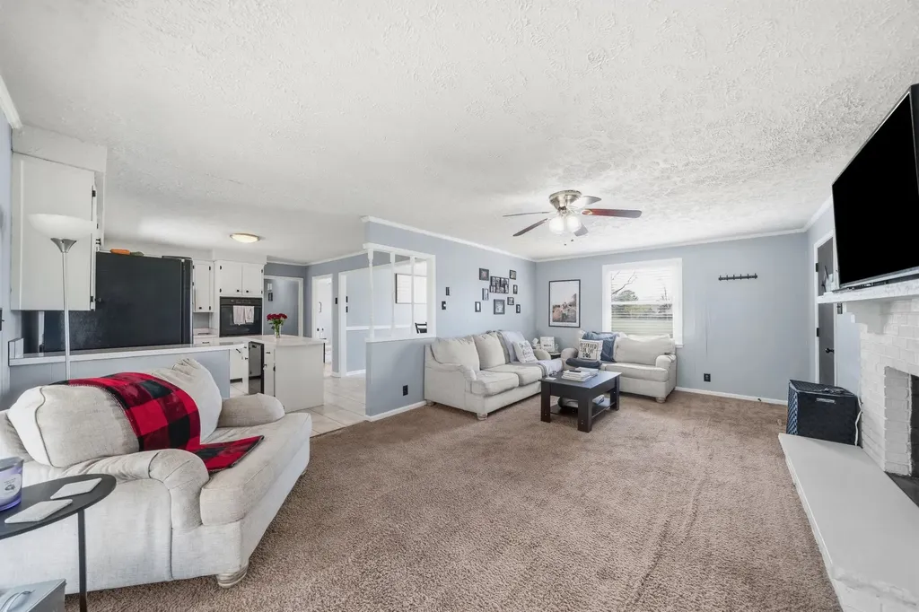 2403 Ashland City Road Clarksville TN 37043