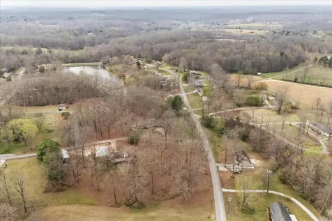 105 Clearwater Drive Tennessee Ridge TN 37178
