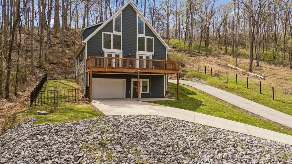 805 Weeping Willow Road Hendersonville TN 37075